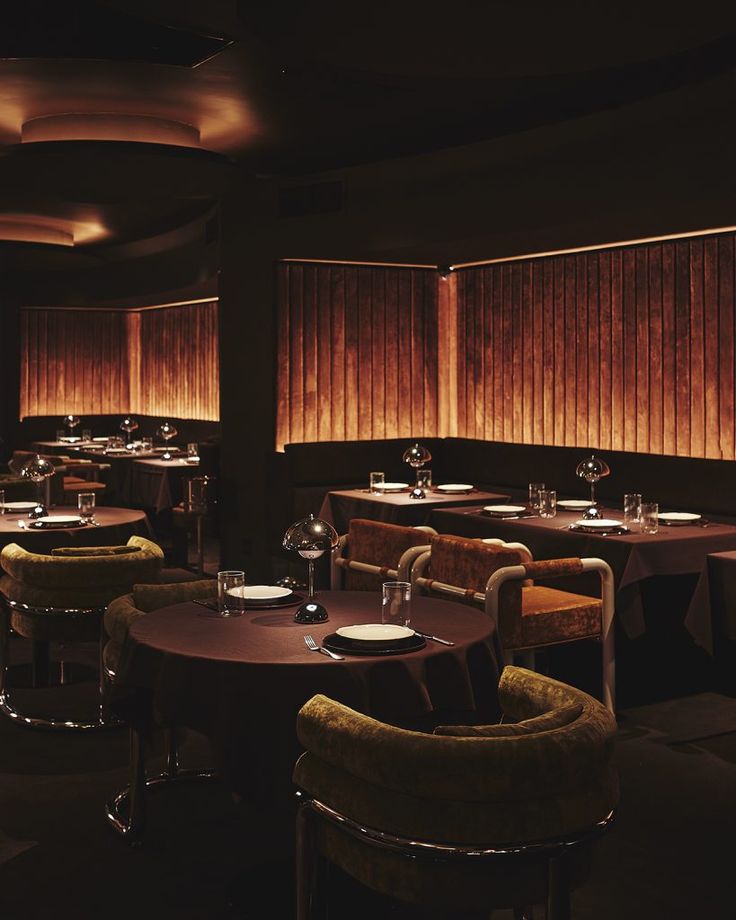 Restaurant interior view 1